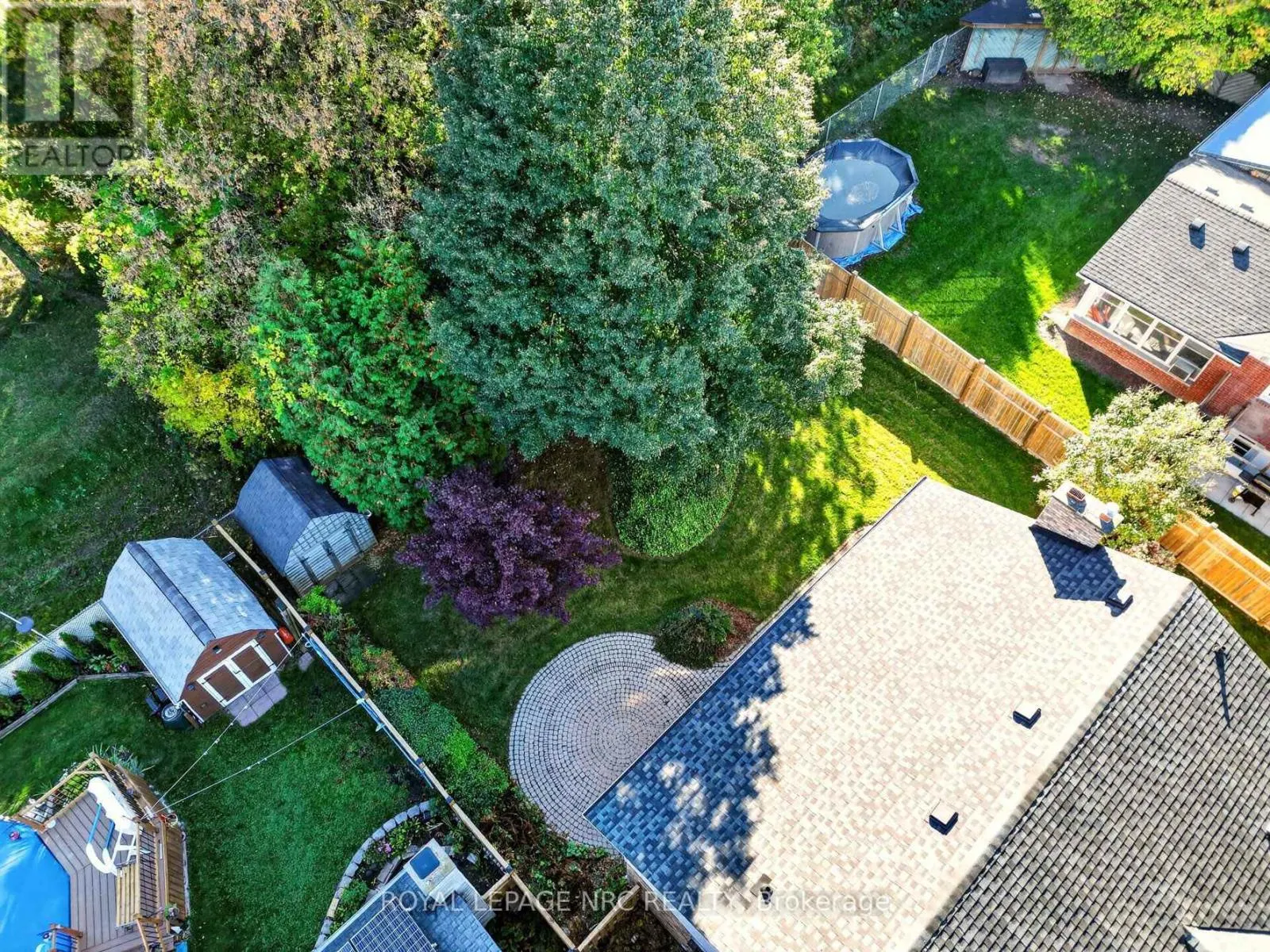 43 FARMINGTON DRIVE