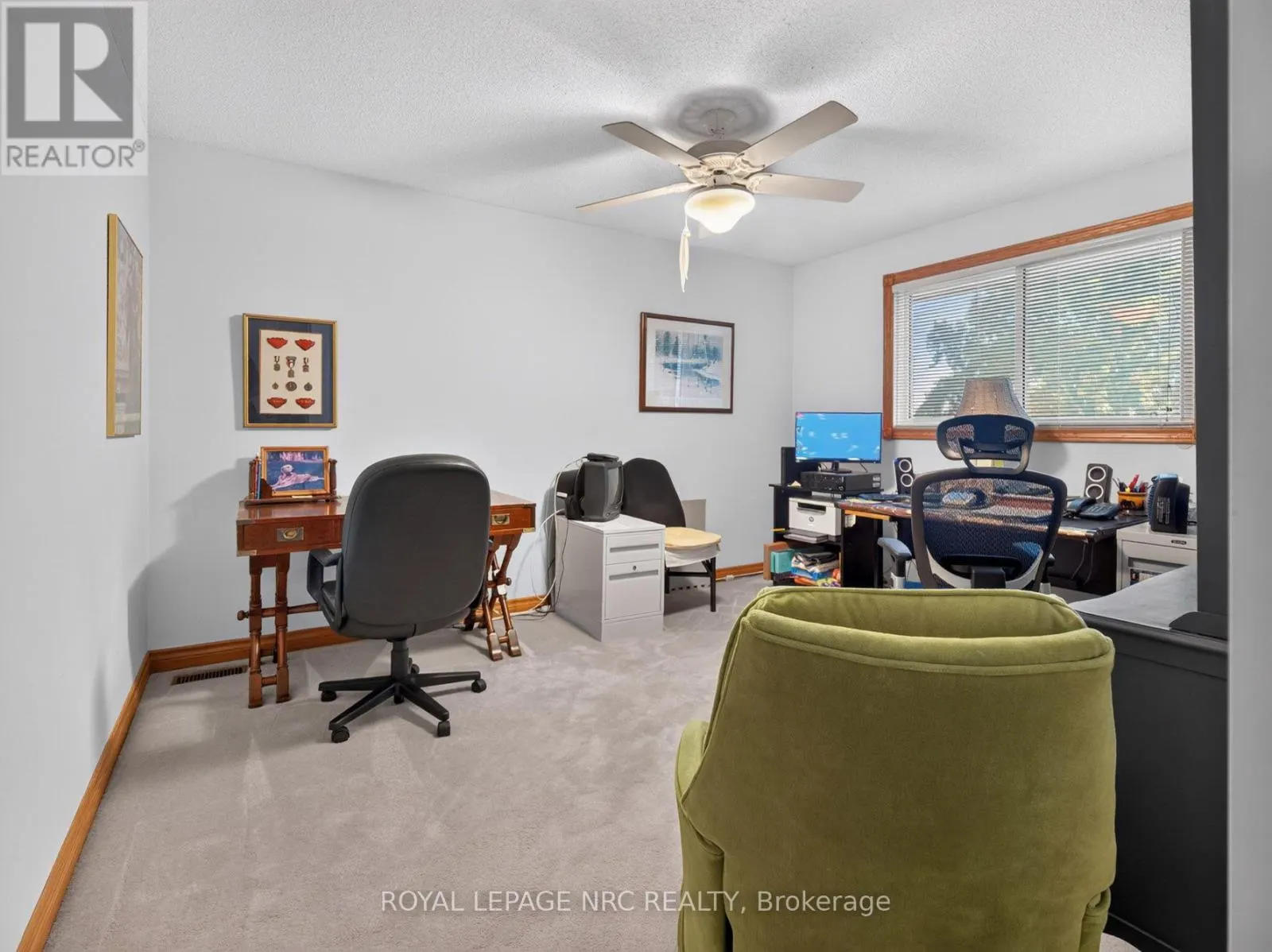 43 FARMINGTON DRIVE