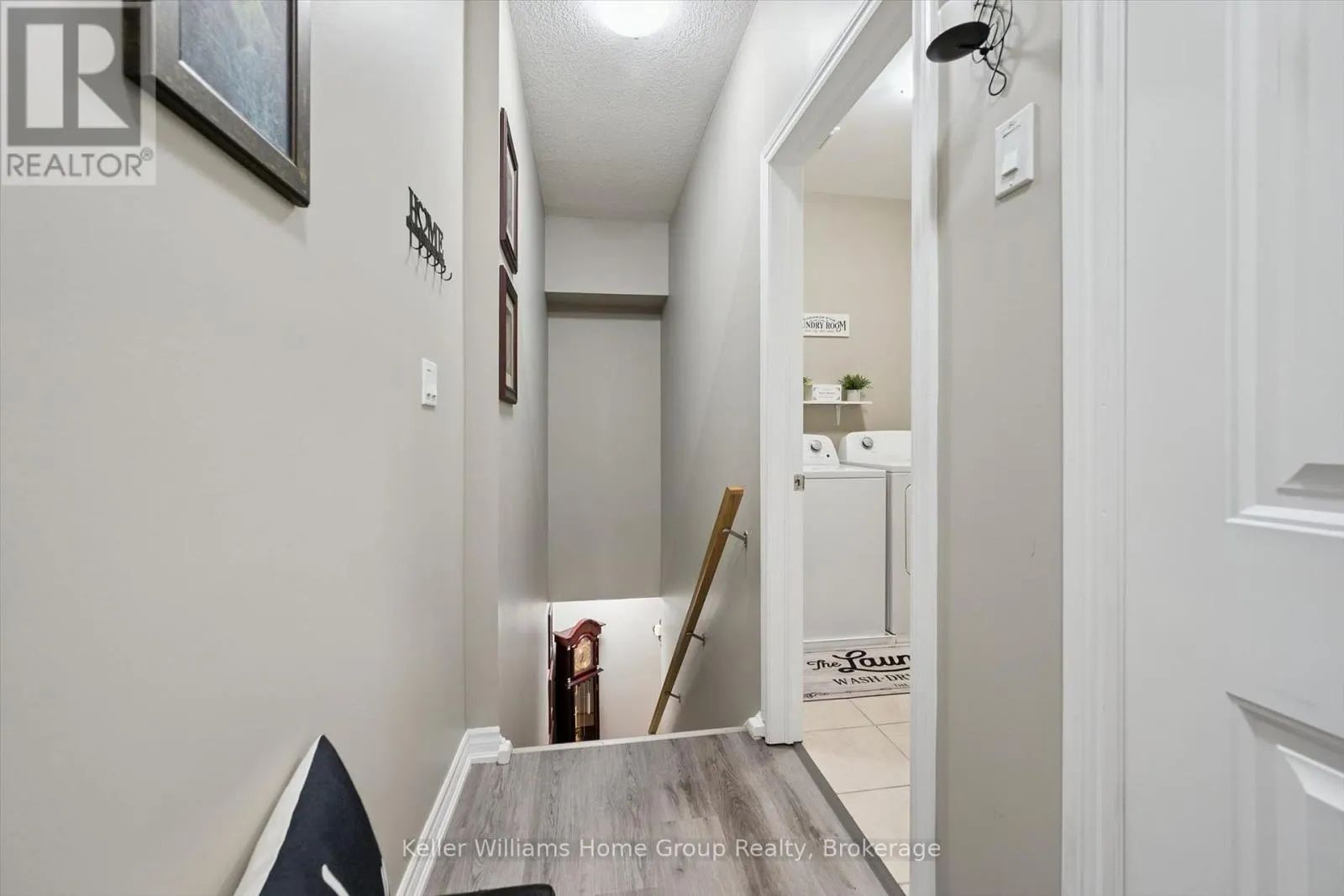 466 ELORA STREET