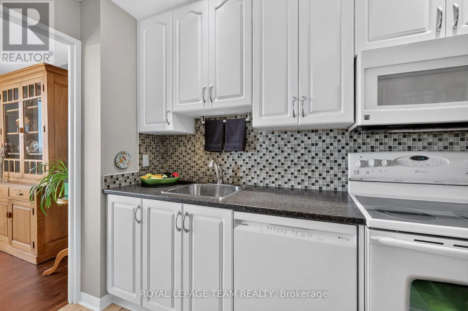 1016 - 1505 BASELINE ROAD