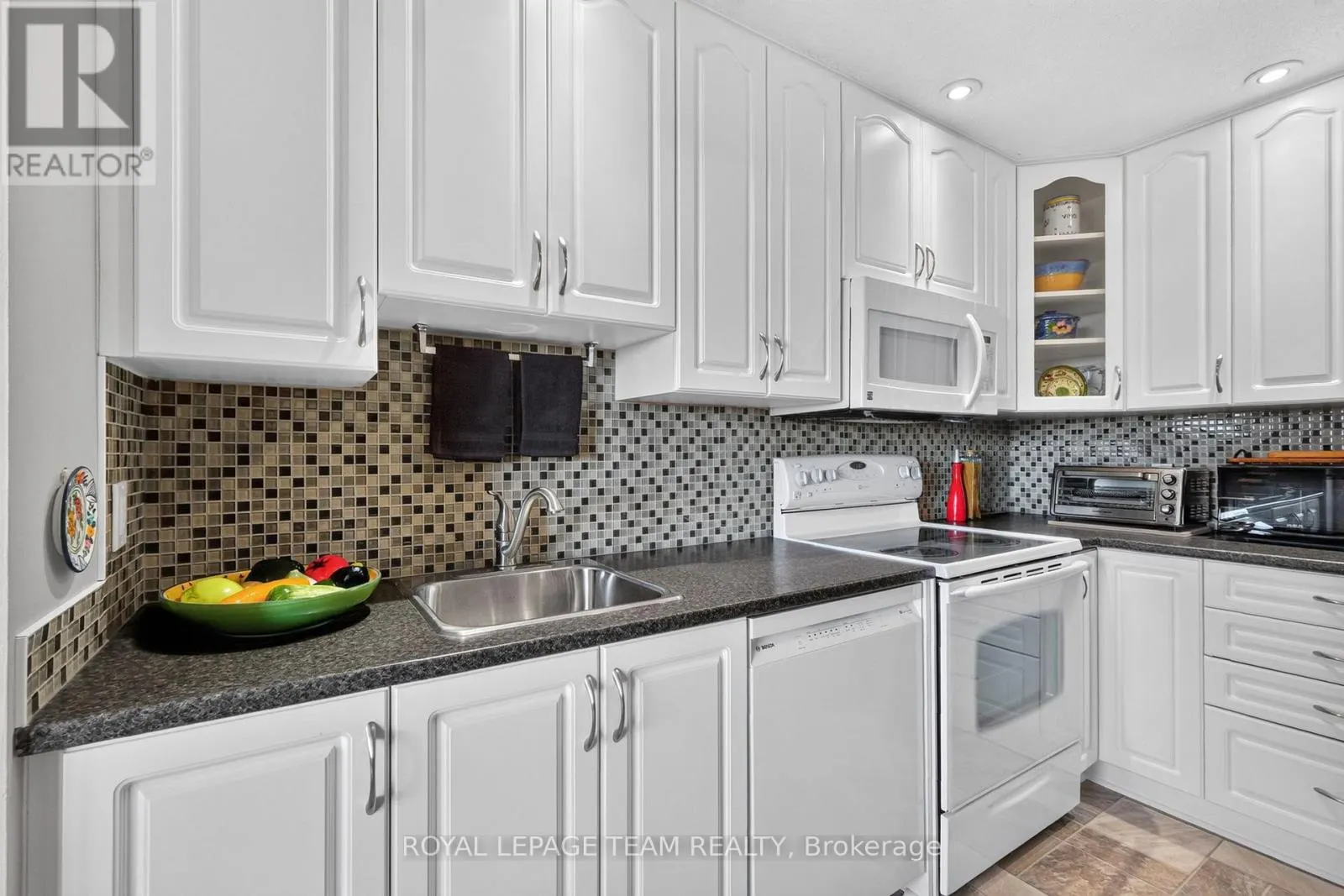 1016 - 1505 BASELINE ROAD