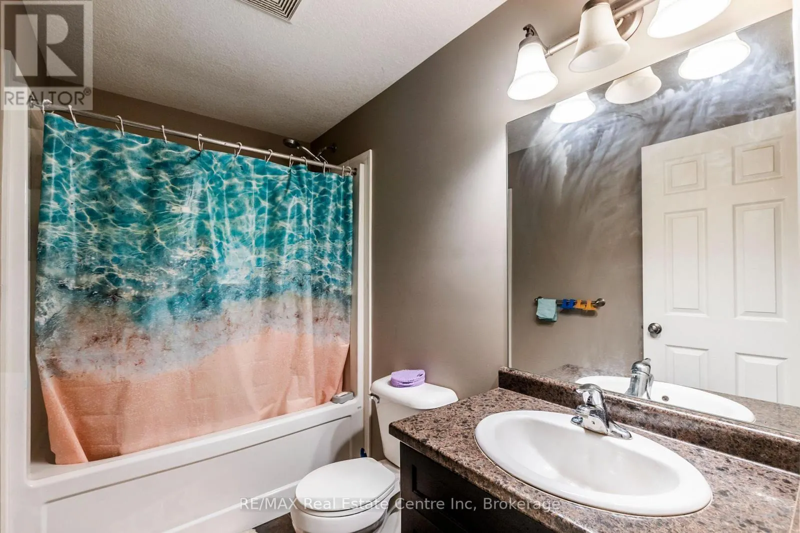 8B - 38 HOWE DRIVE #8B