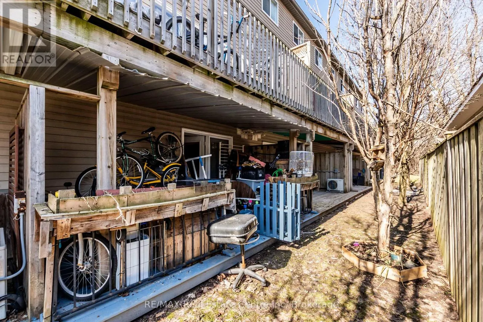 8B - 38 HOWE DRIVE #8B