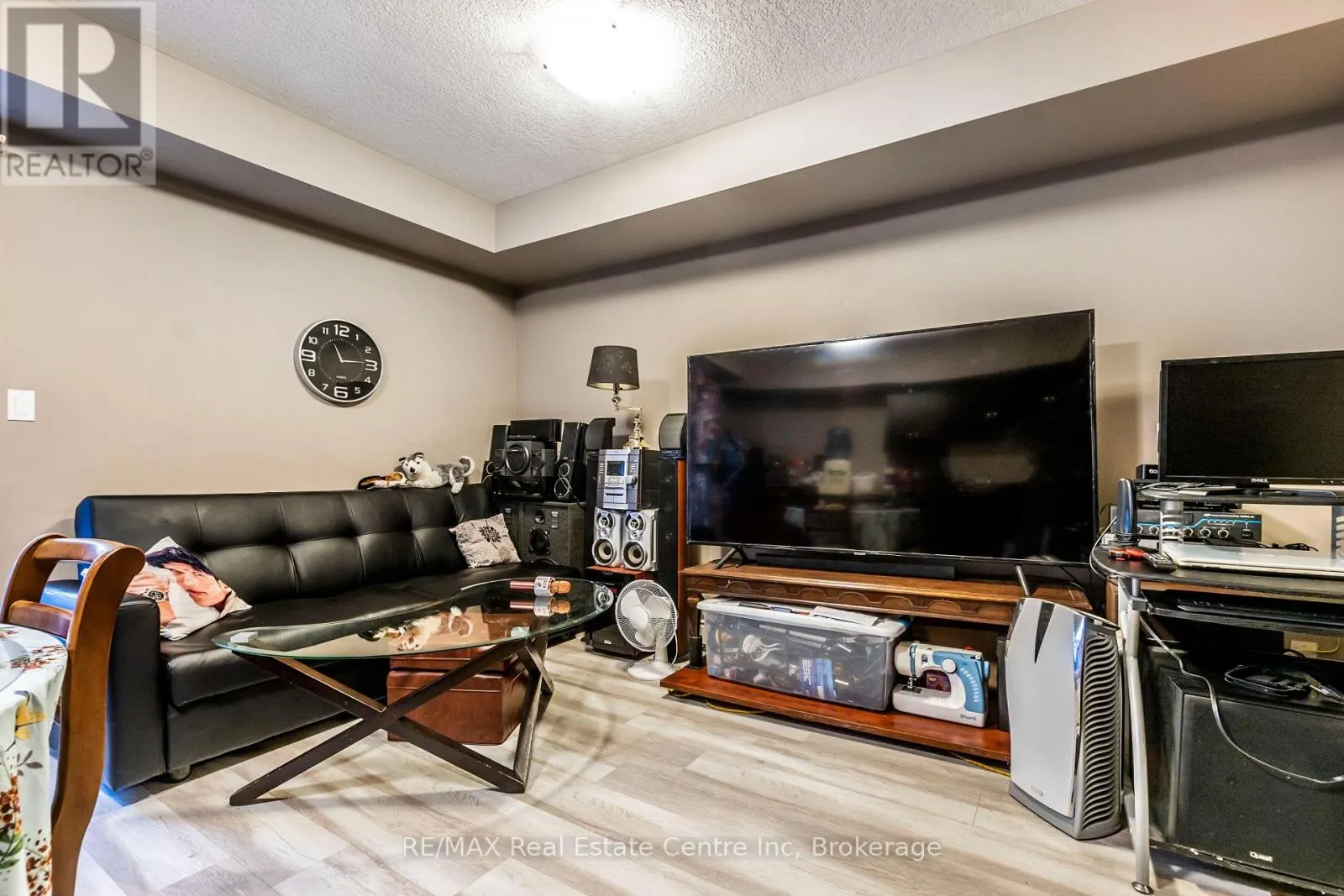 8B - 38 HOWE DRIVE #8B