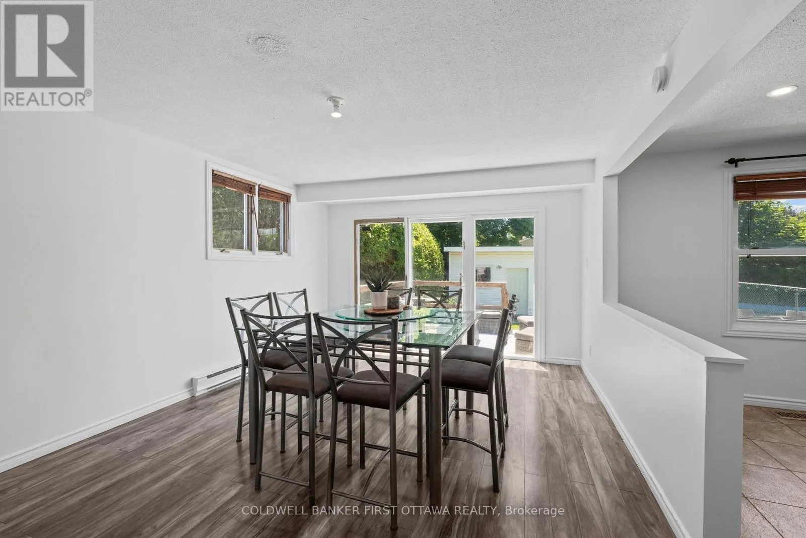 12 BRADGATE DRIVE