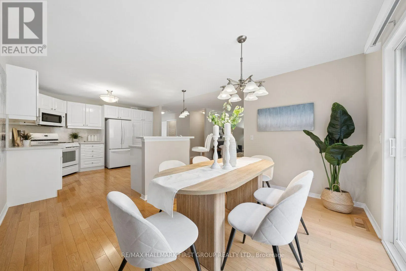 47 SPRINGWOOD CRESCENT