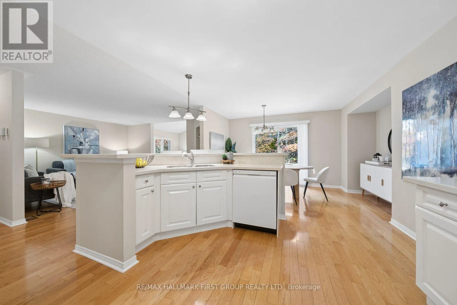 47 SPRINGWOOD CRESCENT