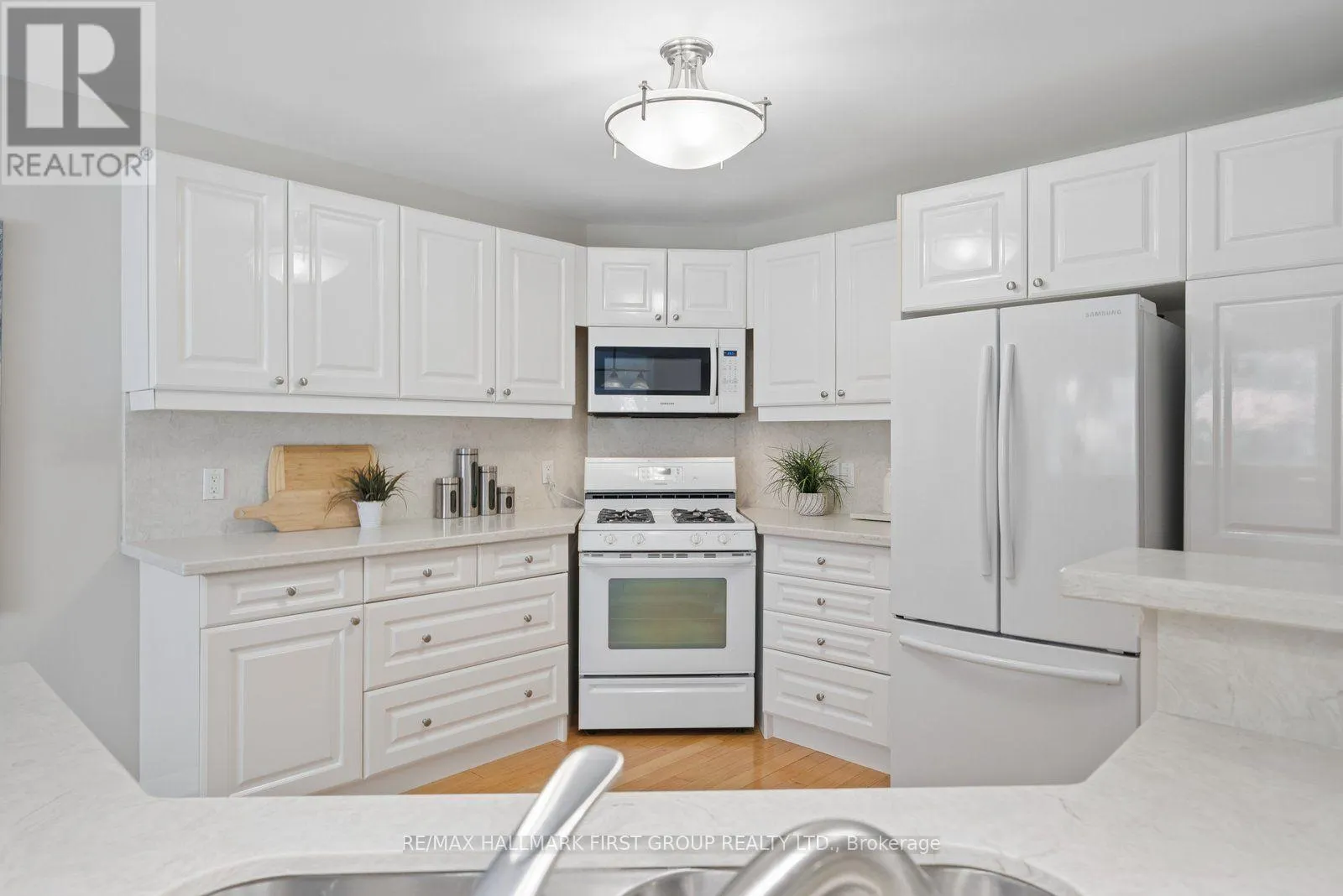 47 SPRINGWOOD CRESCENT