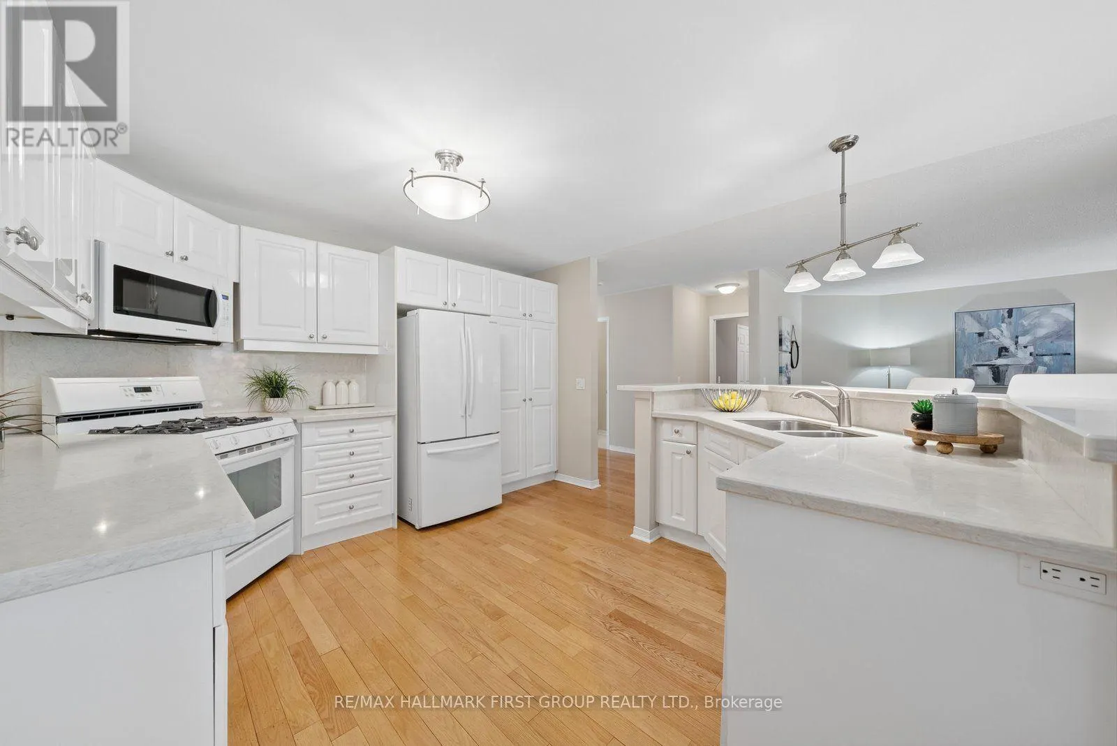 47 SPRINGWOOD CRESCENT