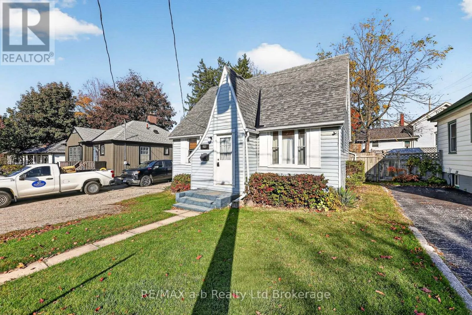 825 JAMES STREET