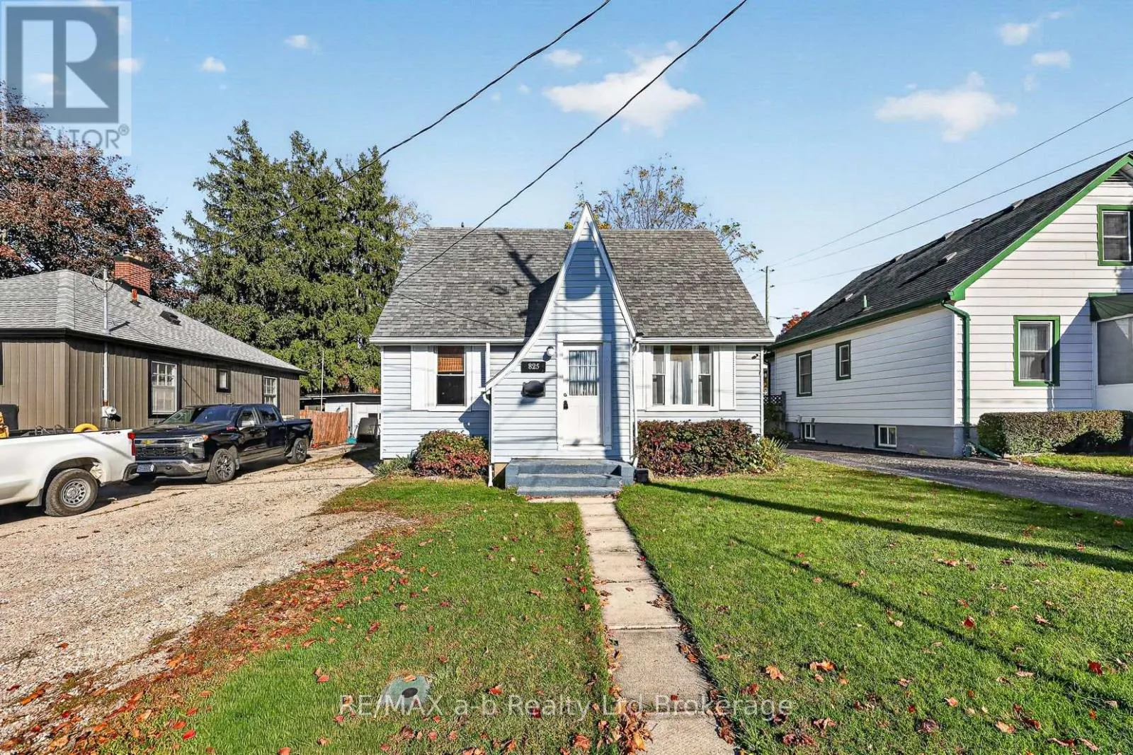 825 JAMES STREET