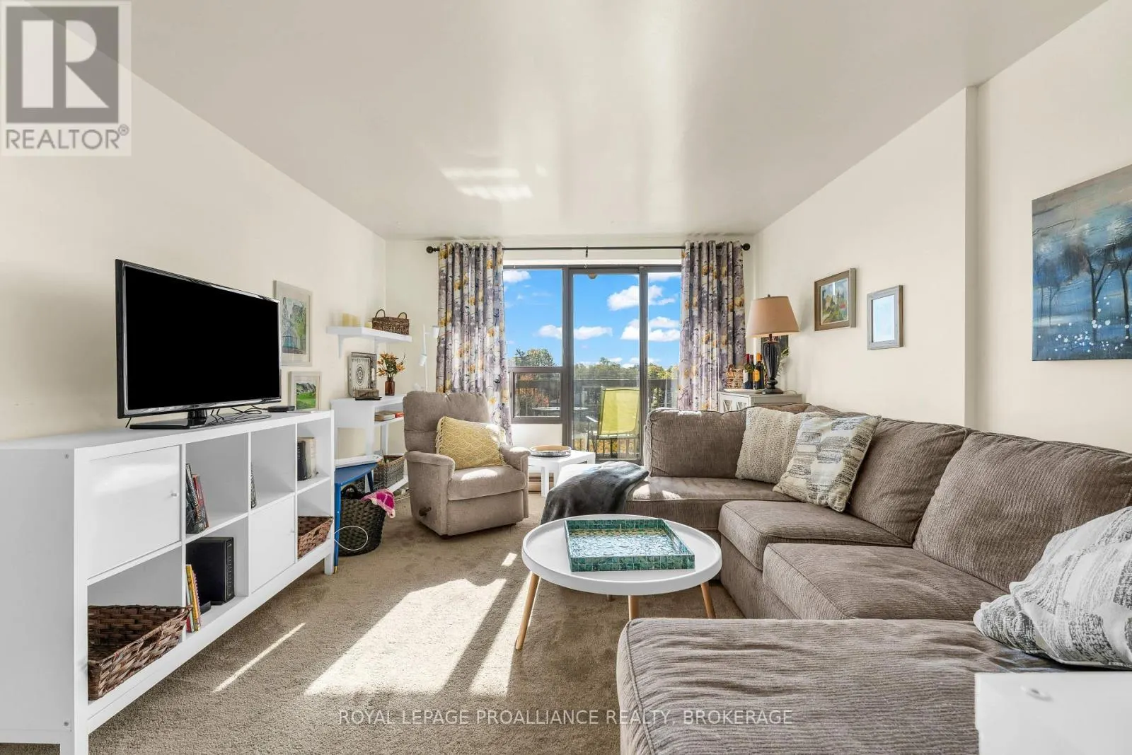 615 - 17 ELDON HALL PLACE #615
