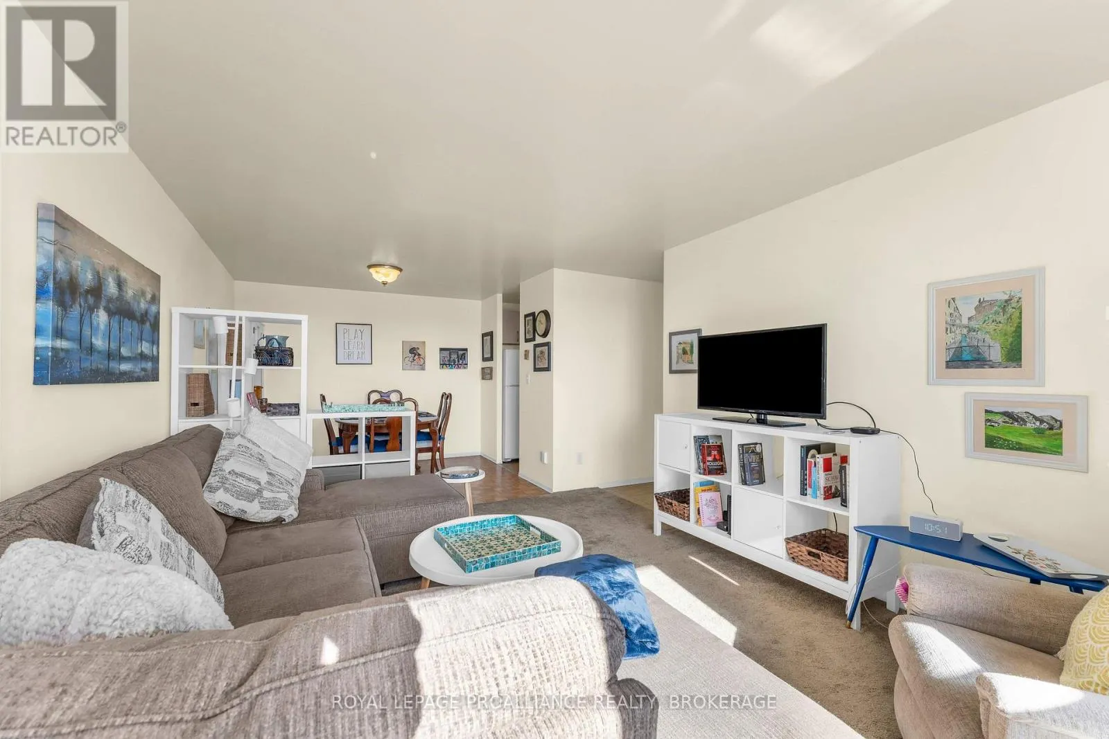 615 - 17 ELDON HALL PLACE #615