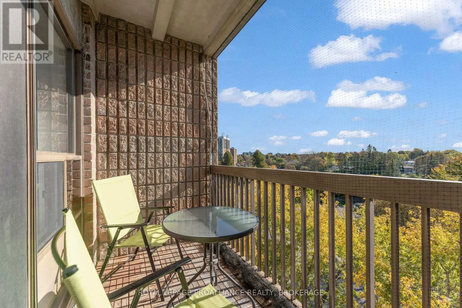 615 - 17 ELDON HALL PLACE #615