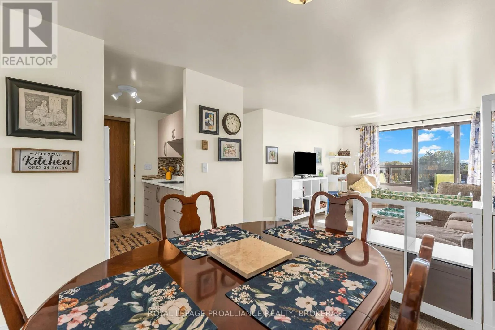 615 - 17 ELDON HALL PLACE #615