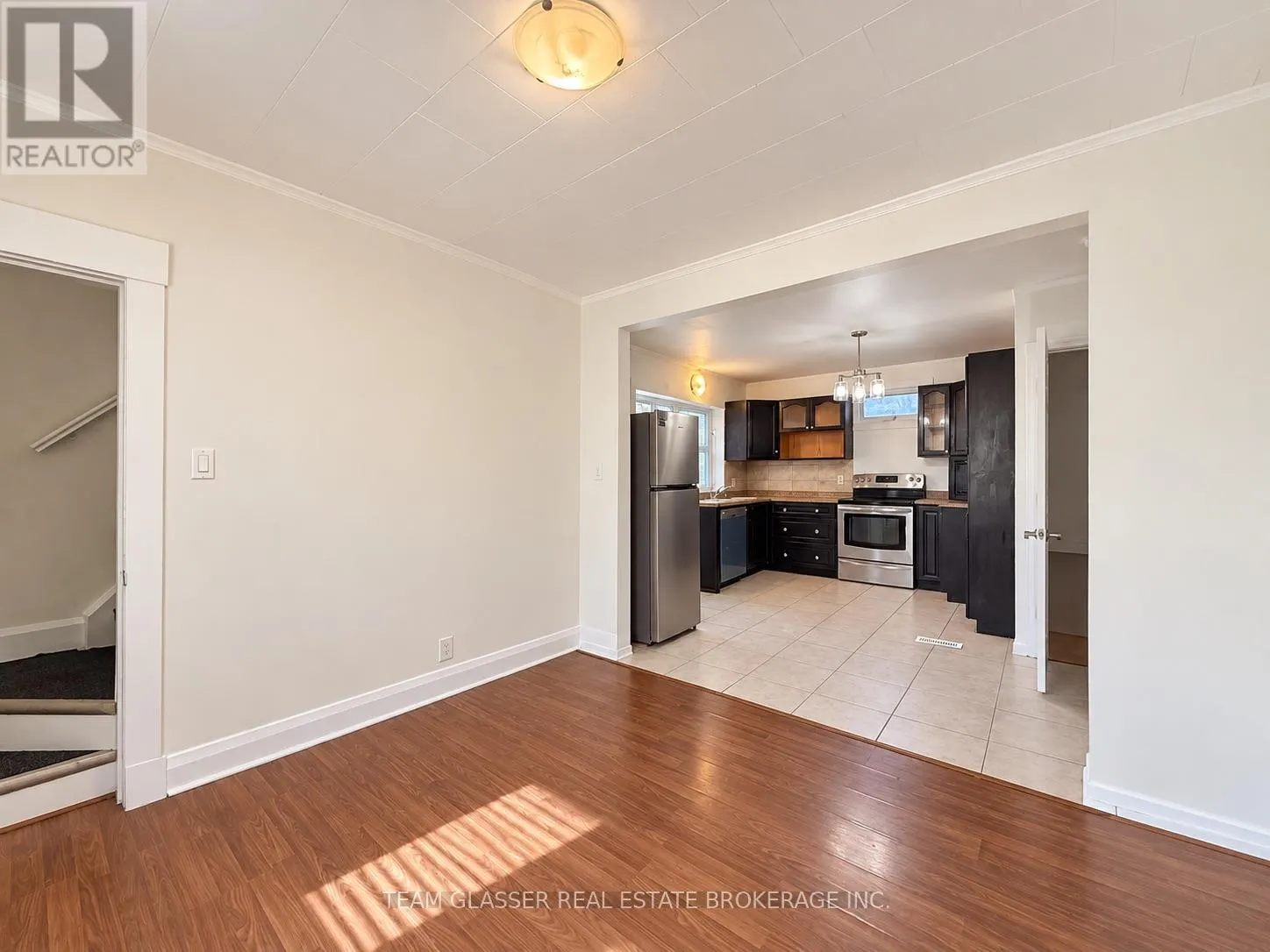 80 MACKAY AVENUE