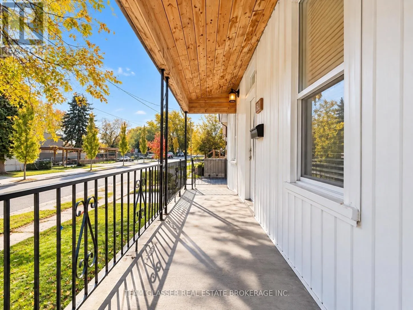 80 MACKAY AVENUE