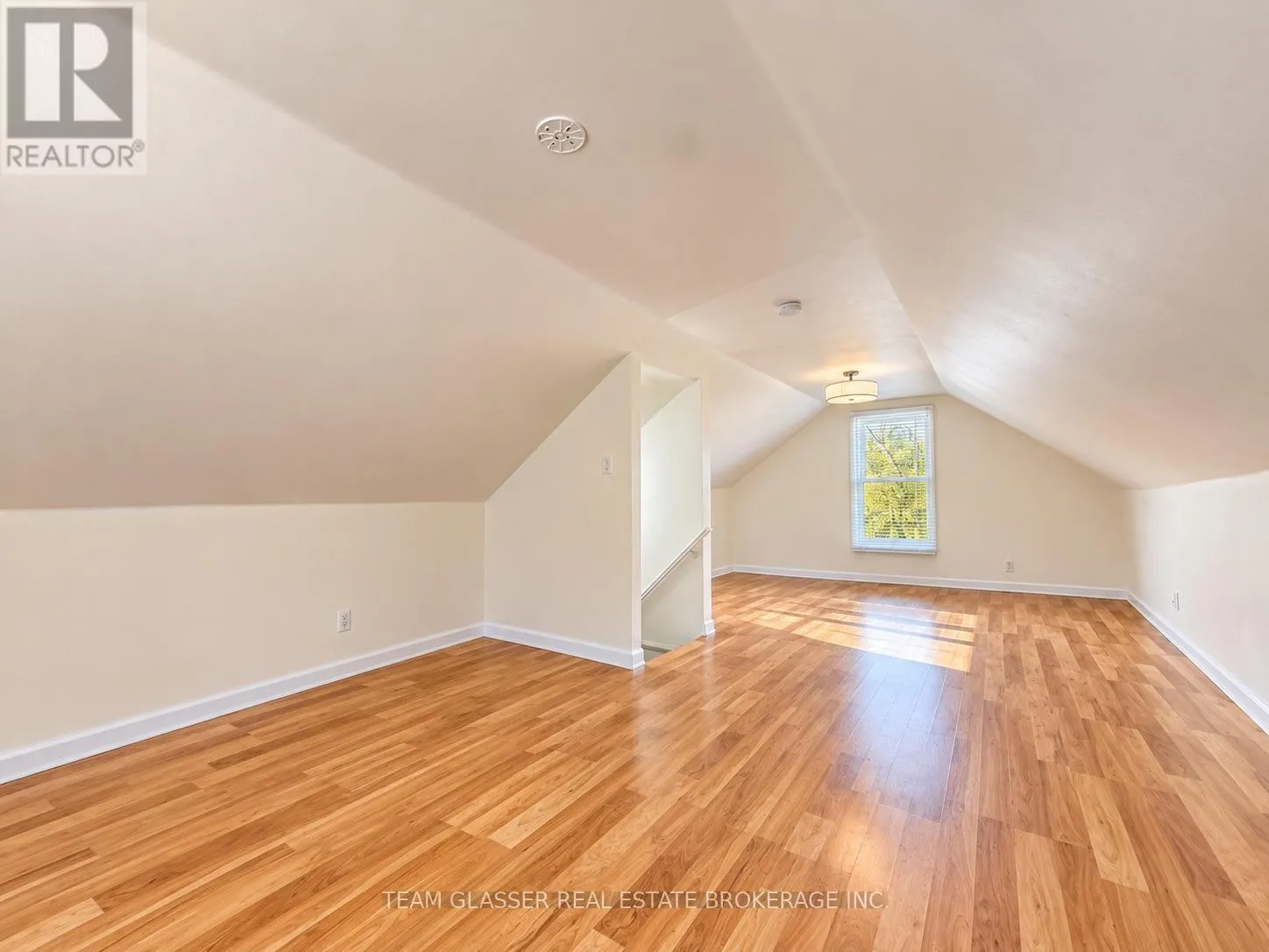 80 MACKAY AVENUE