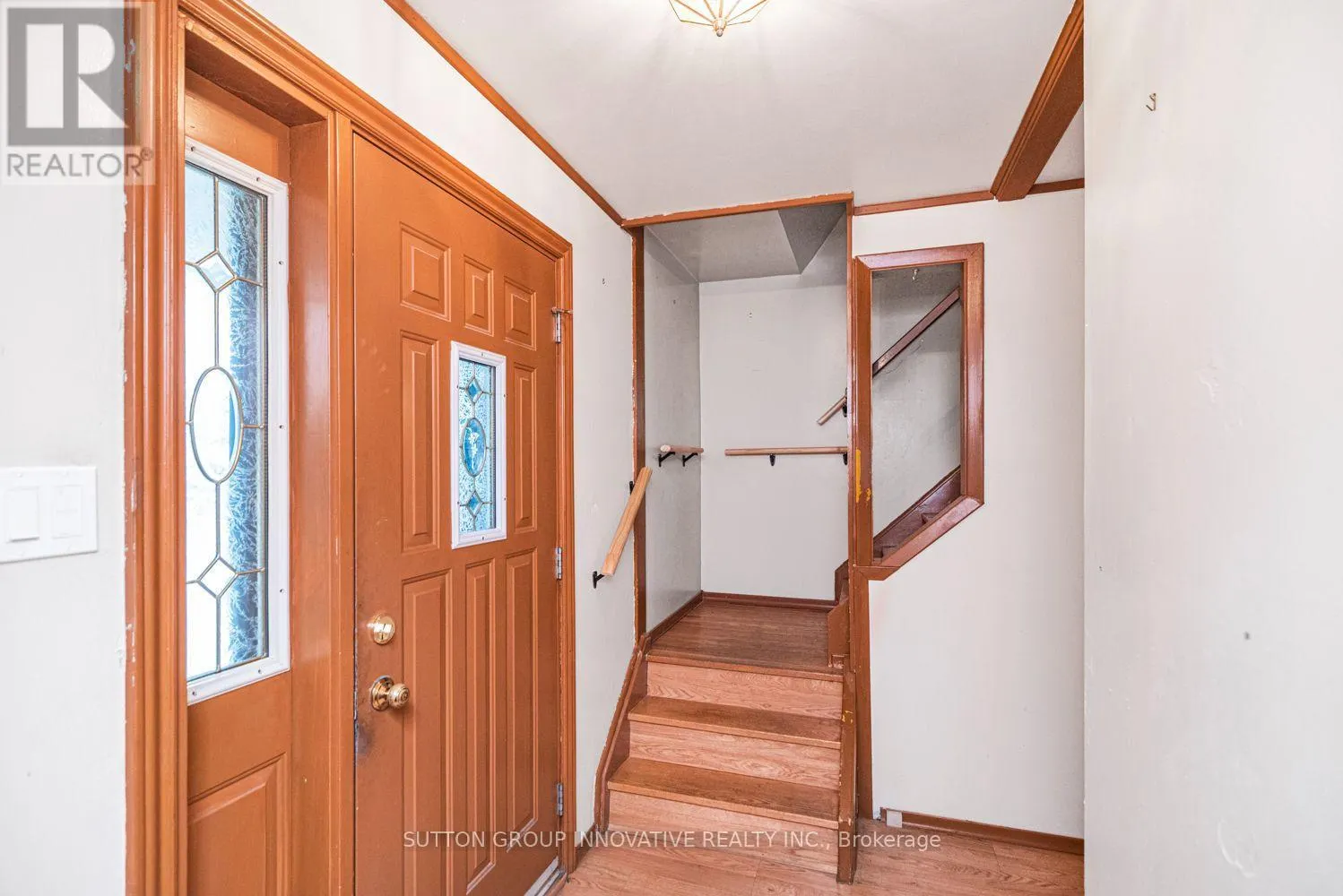 160 BIRCHCLIFFE CRESCENT