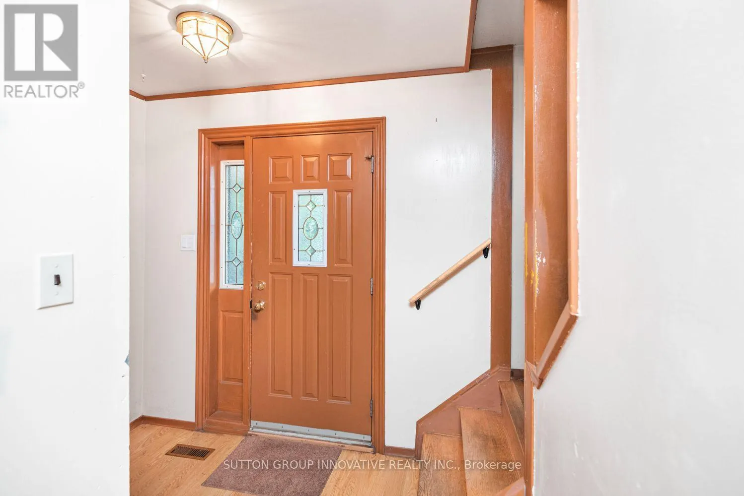 160 BIRCHCLIFFE CRESCENT