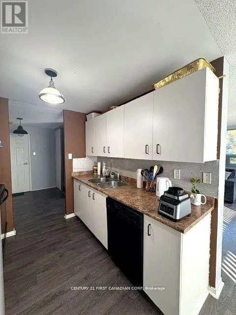 501 - 77 BASELINE ROAD #501