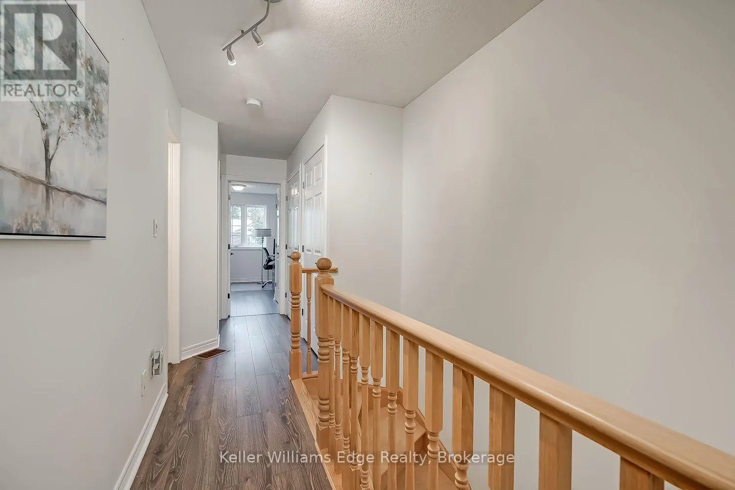 46 SUNNYCROFT COURT W