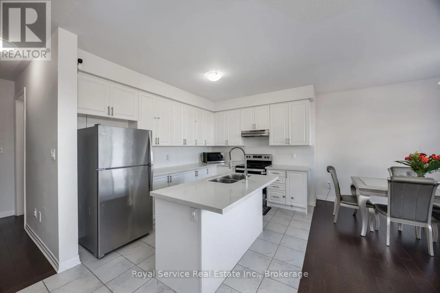 3 HORIZON AVENUE