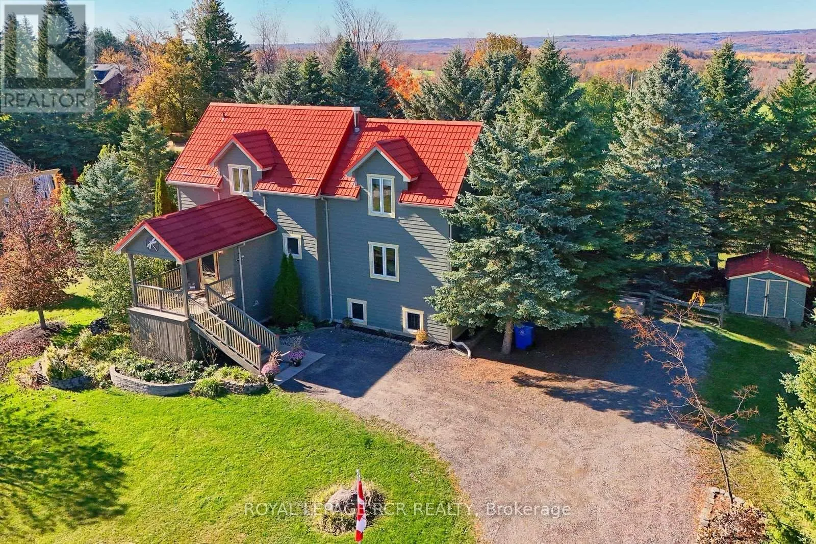 21 LLOYDS TRAVERSE CRESCENT