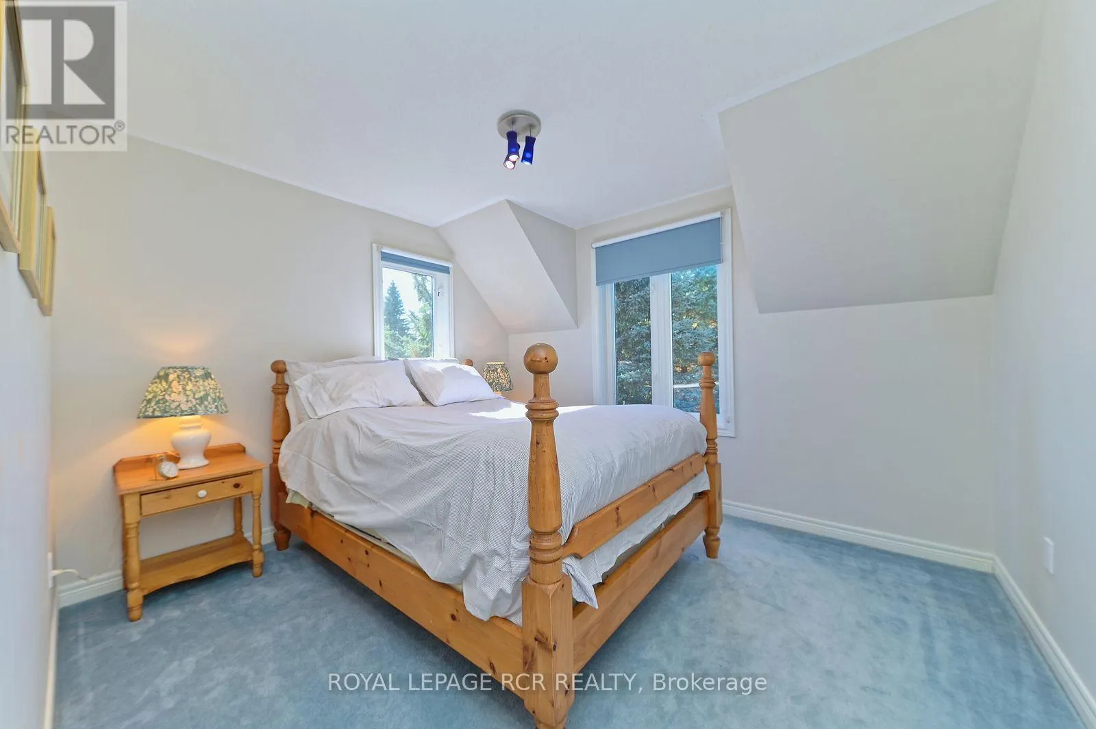 21 LLOYDS TRAVERSE CRESCENT