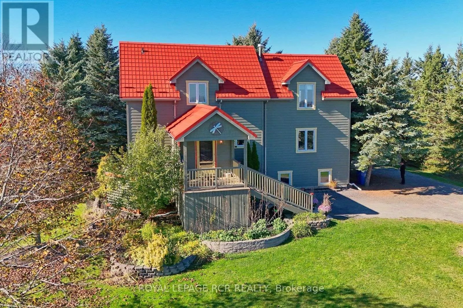 21 LLOYDS TRAVERSE CRESCENT