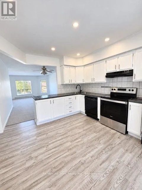 2 - 53 HELEN STREET #2