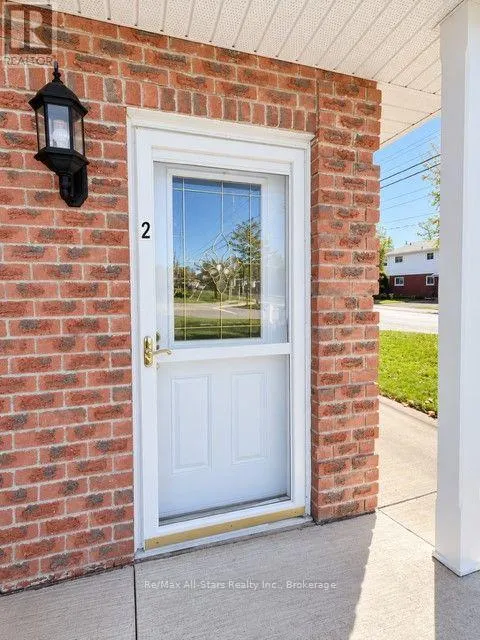 2 - 53 HELEN STREET #2