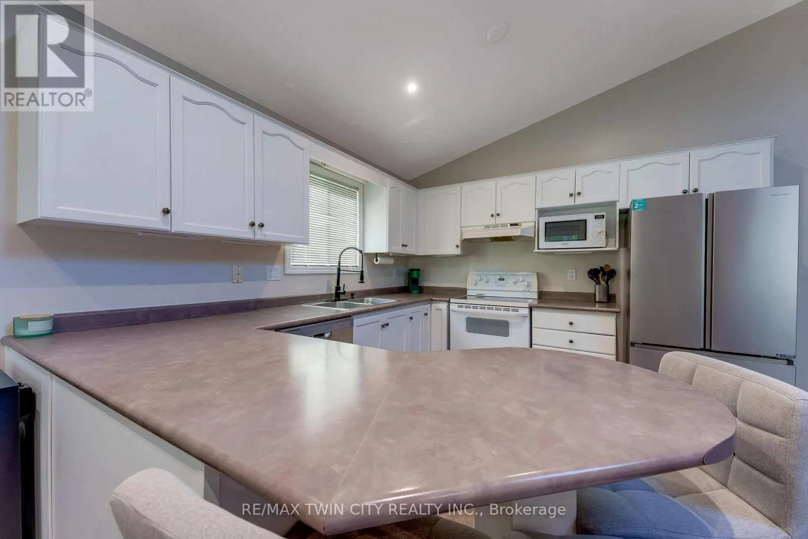268 KEEWATIN AVENUE