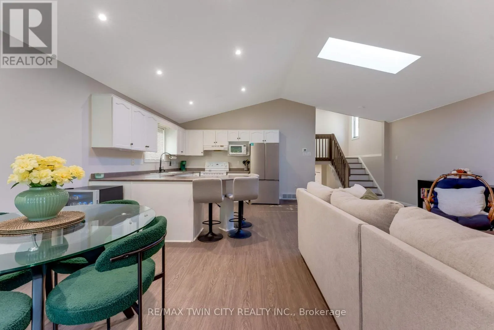 268 KEEWATIN AVENUE