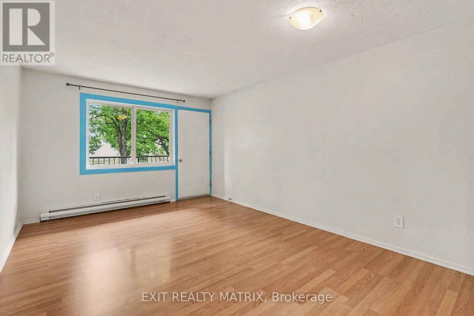 203 C - 2044 ARROWSMITH DRIVE