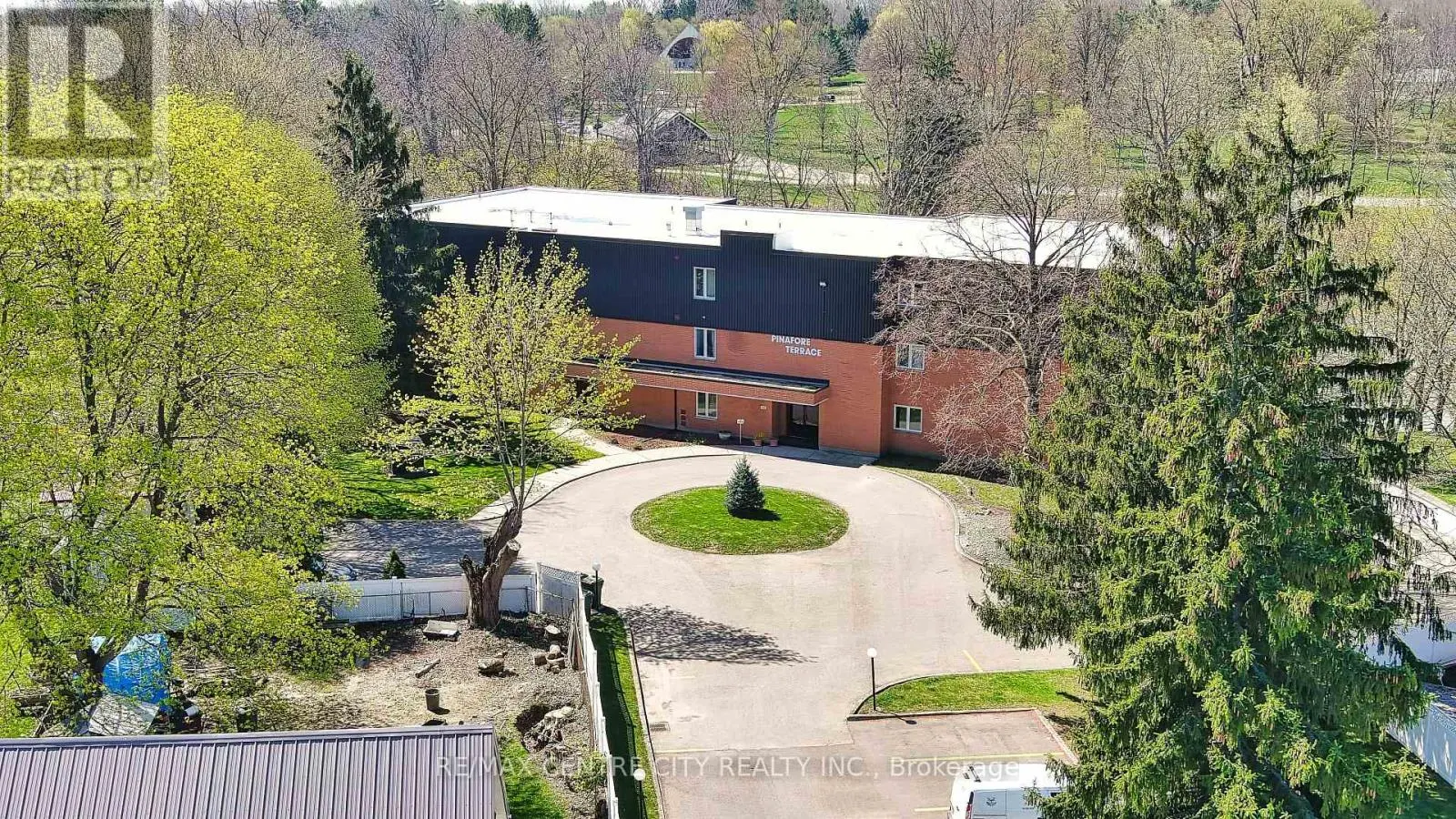 11 - 125 ELM STREET #11