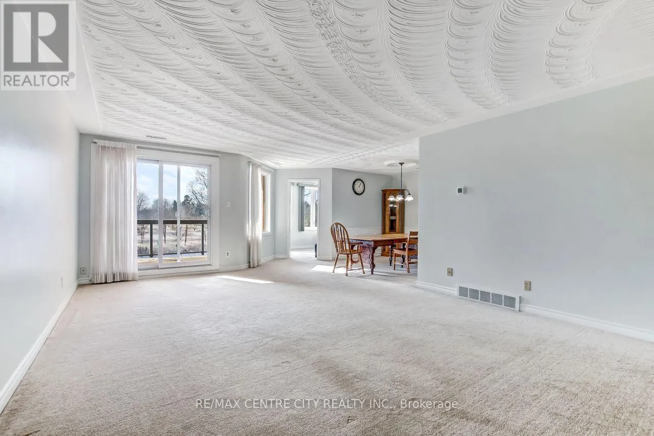 11 - 125 ELM STREET #11