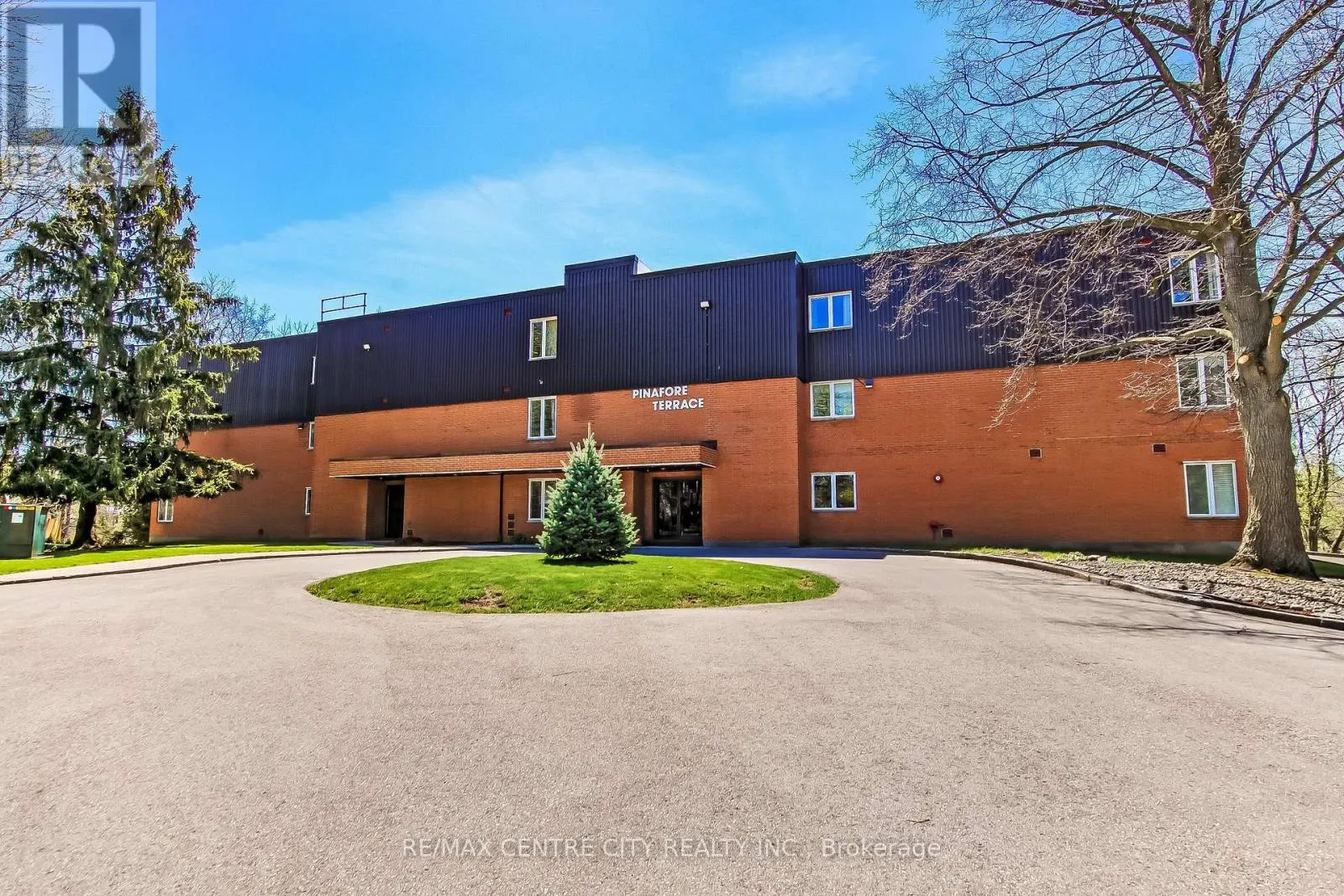 11 - 125 ELM STREET #11