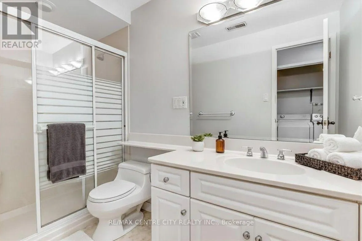 11 - 125 ELM STREET #11