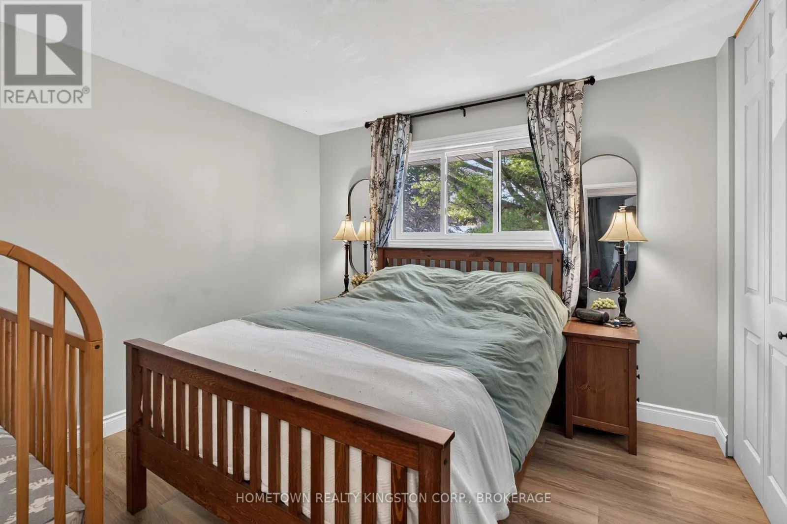 192 CAMBERLEY CRESCENT