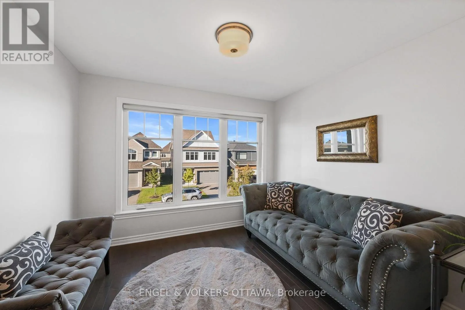 633 MOONFLOWER CRESCENT