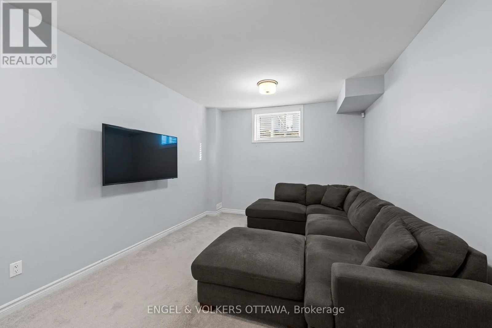 633 MOONFLOWER CRESCENT
