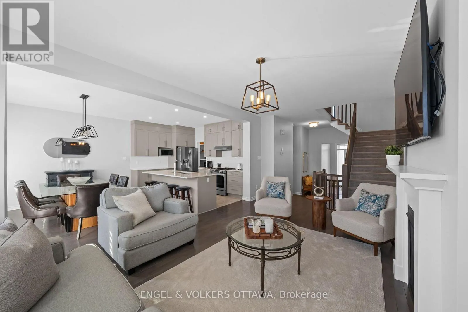 633 MOONFLOWER CRESCENT