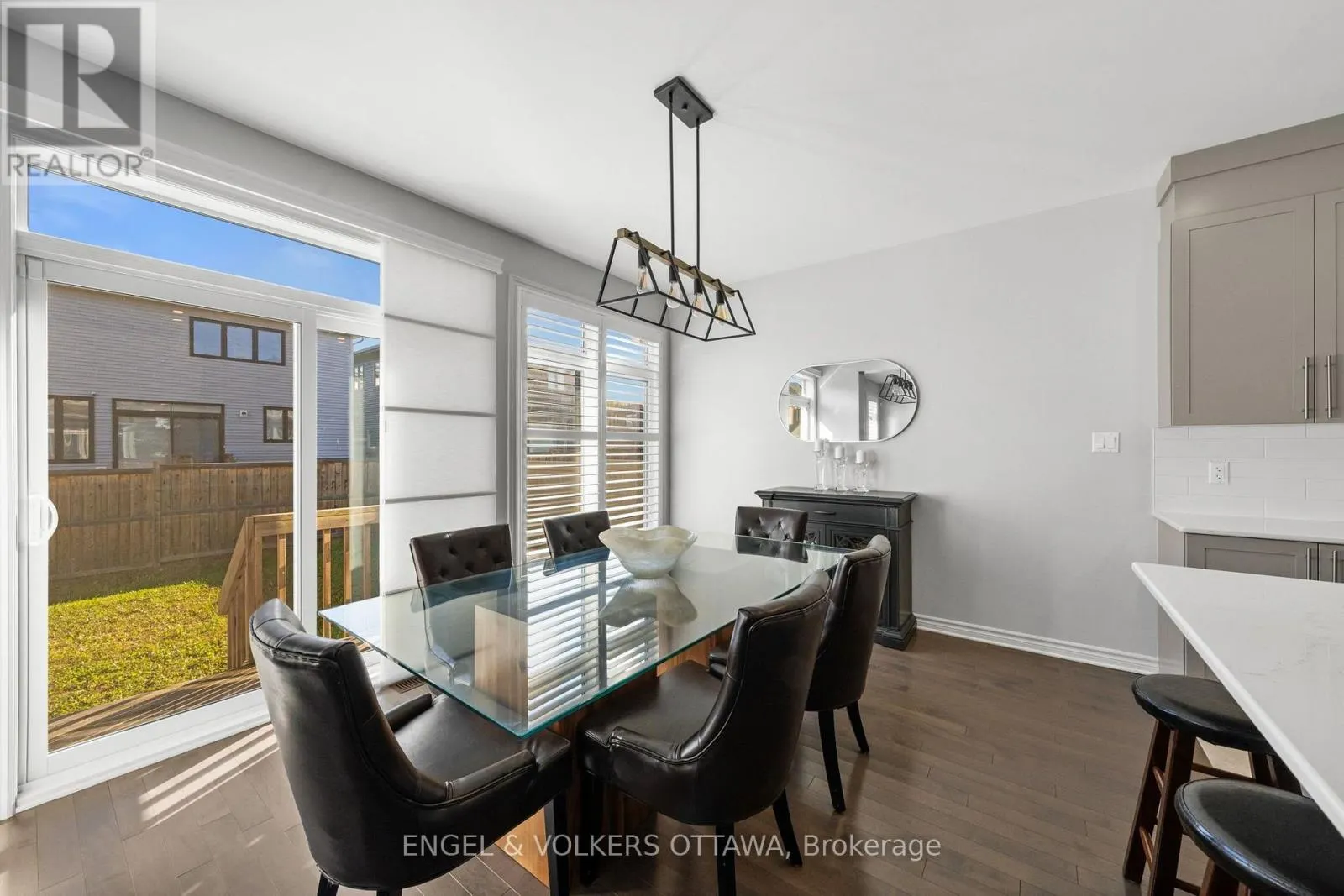 633 MOONFLOWER CRESCENT