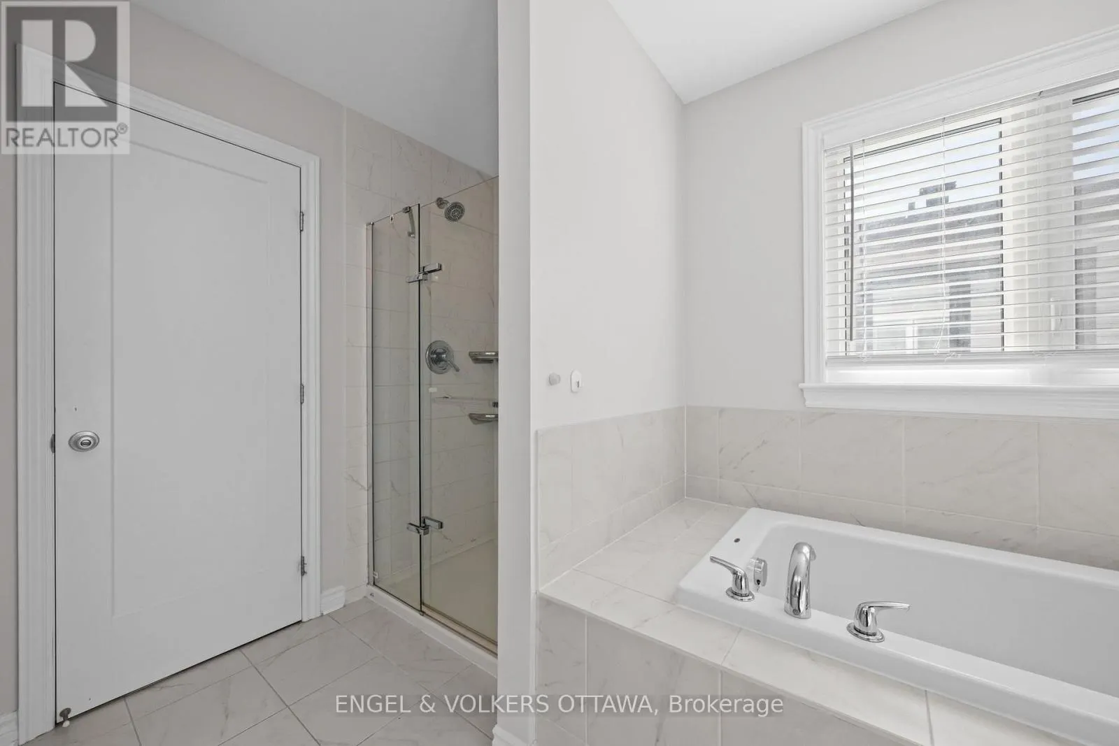 633 MOONFLOWER CRESCENT