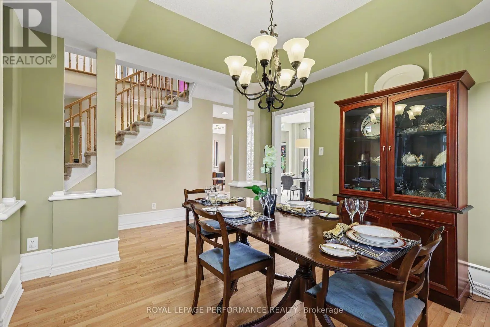 1033 RED SPRUCE STREET