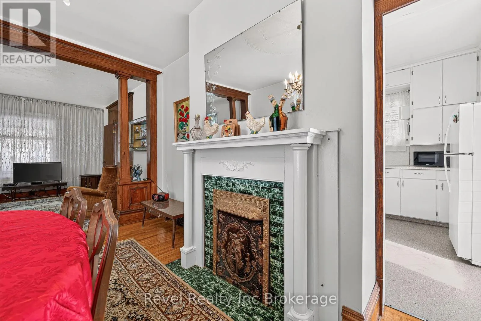 596 KING STREET