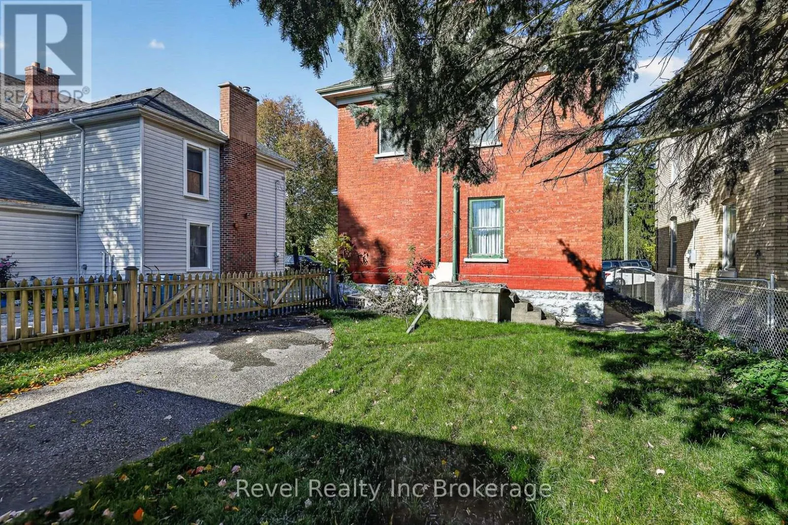 596 KING STREET