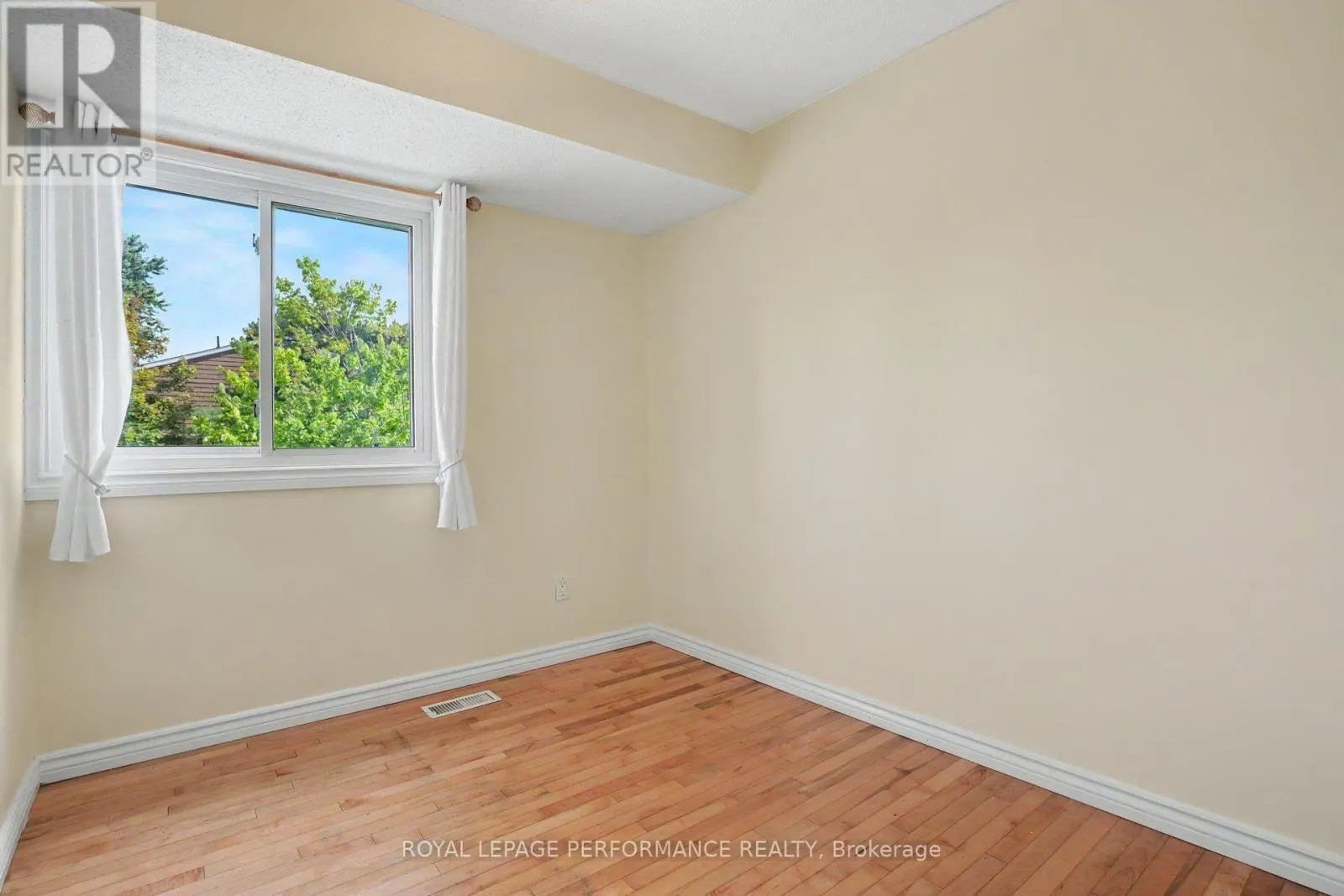 1394 RIDGEBROOK DRIVE