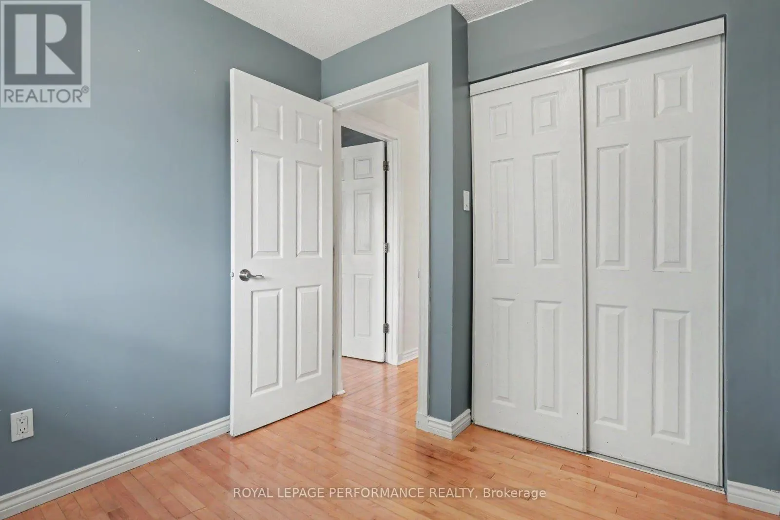 1394 RIDGEBROOK DRIVE